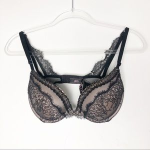 Victoria’s Secret Very Sexy Push-up Bra 32D
